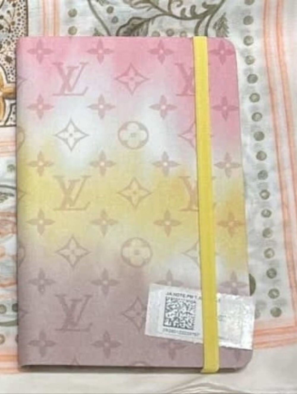 Louis Vuitton Pastel PM Monogram Notebook Cover with Yellow Elastic - Picture 3 of 8